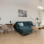 Chlodna European Square By Renters شقة وارسو