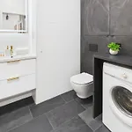 شقة Chlodna European Square By Renters