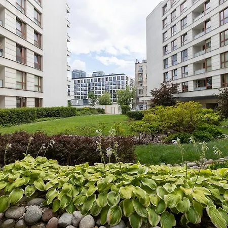 Chlodna European Square By Renters Apartment