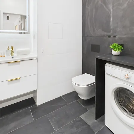 Apartment Chlodna European Square By Renters